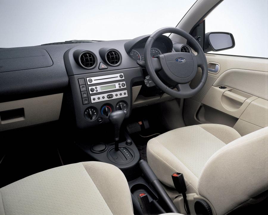  Ford Fiesta 2003 года  (фото 140 из 142)